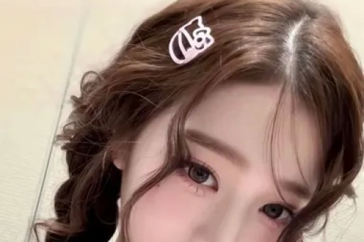 冲上热搜!47岁女演员小李琳复出网友:古装气质依旧 冲上热搜!47岁女演员小李琳复出网友:古装气质依旧